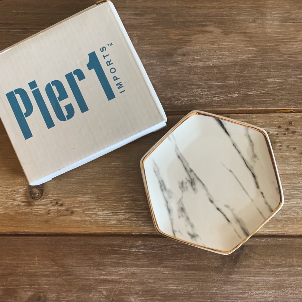 Pier 1 Imports Marble Ring Dish NIB